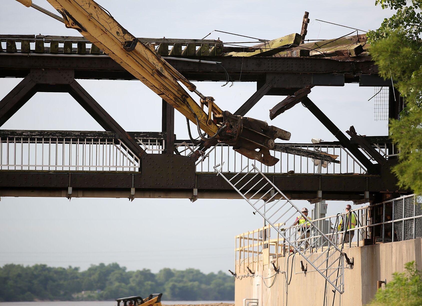 Pedestrian Bridge Demolish 2
